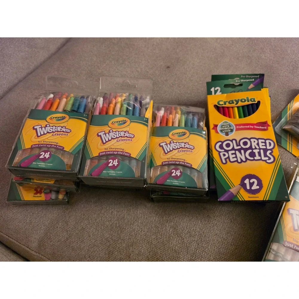 Crayola Muliple Art Supply Lot All Brand New. $129.00‎ Value